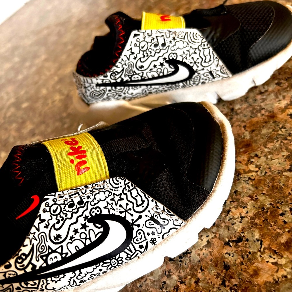 Toddler Nike slip sneakers